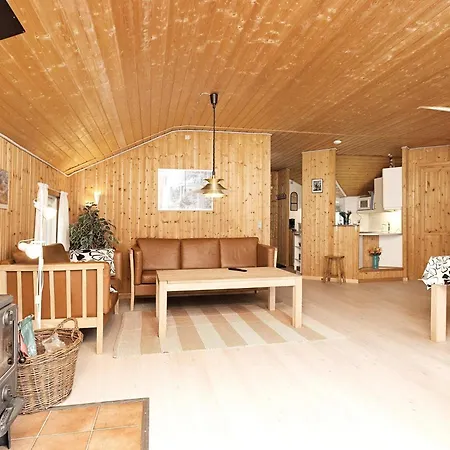 4 Star In Rodby Hébergement de vacances Kramnitse