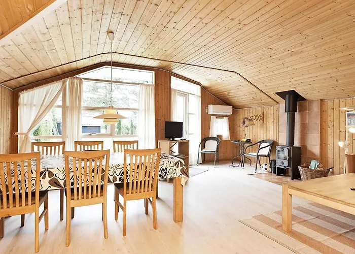 8 Person In Rodby-by Traum Vakantiehuis Kramnitse